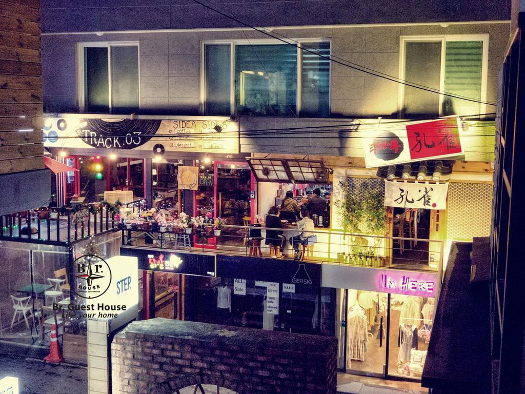 Br. Guesthouse Hongdae Seoul Ngoại thất bức ảnh