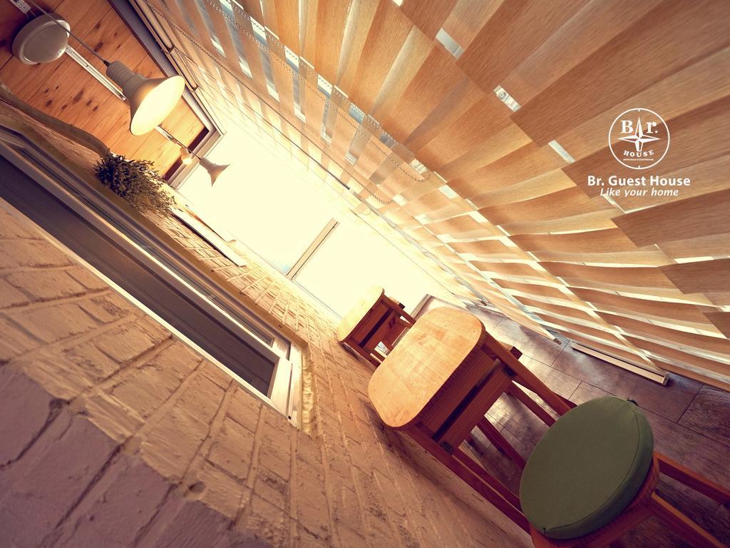 Br. Guesthouse Hongdae Seoul Ngoại thất bức ảnh