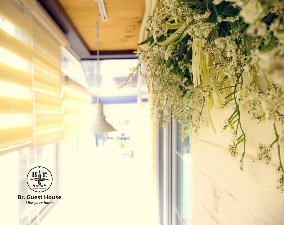 Br. Guesthouse Hongdae Seoul Ngoại thất bức ảnh