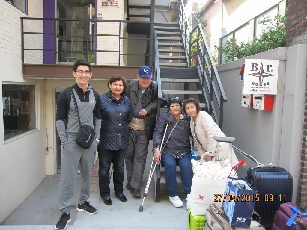 Br. Guesthouse Hongdae Seoul Ngoại thất bức ảnh