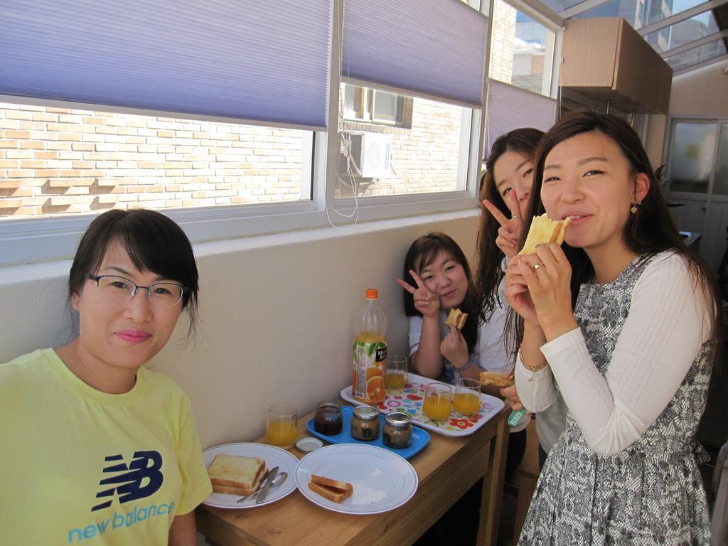 Br. Guesthouse Hongdae Seoul Ngoại thất bức ảnh
