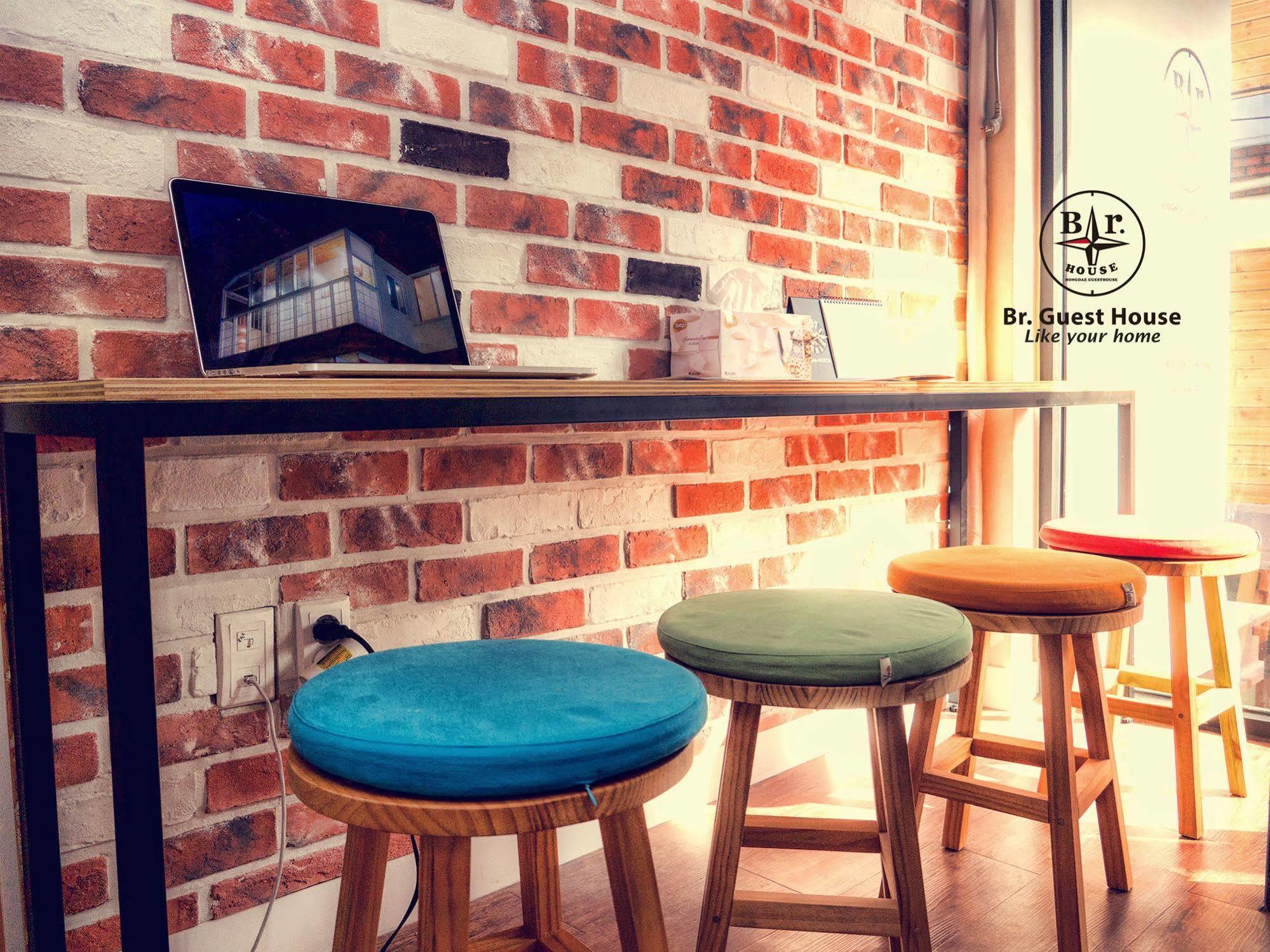 Br. Guesthouse Hongdae Seoul Ngoại thất bức ảnh