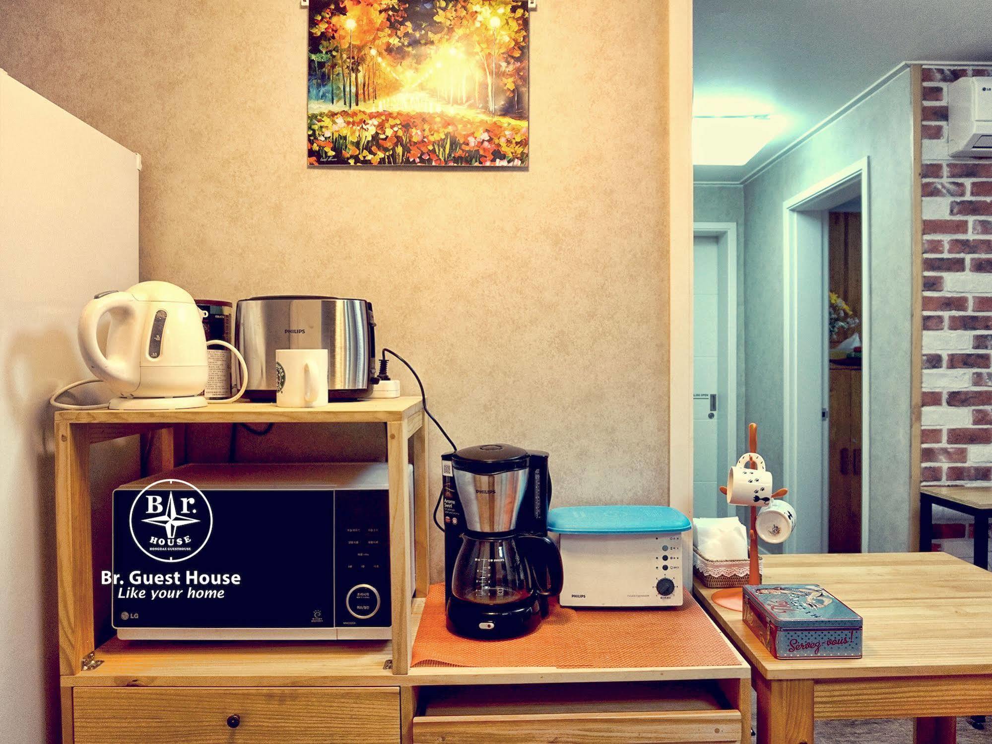 Br. Guesthouse Hongdae Seoul Ngoại thất bức ảnh